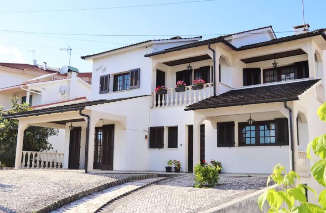 Vivenda Alju Villa Ourem Bagian luar foto